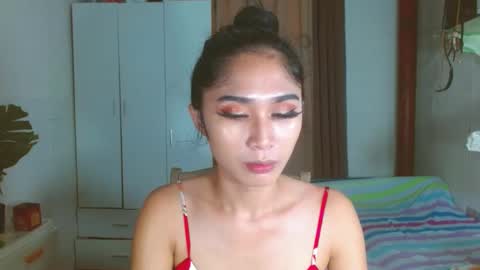 Snapshot of angela_mccollins chatting on 01.11.25 angela online show from 01.11.25