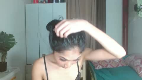 Snapshot of angela_mccollins chatting on 03.04.25 angela online show from 03.04.25