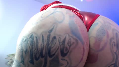 Snapshot of angelacianuro_2 chatting on 12.21.24 Angela Cianuro online show from 12.21.24