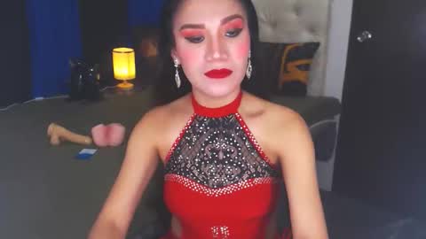 Snapshot of angelcumfallen chatting on 01.19.25 Angel online show from 01.19.25