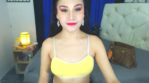 Snapshot of angelcumfallen chatting on 02.24.25 Angel online show from 02.24.25