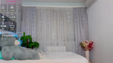 Snapshot of angeli_eyes chatting on 10.17.25 Ksenia online show from 10.17.25