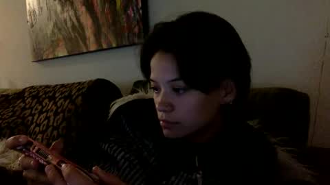 Snapshot of angelia01m chatting on 10.31.25 angelia01m online show from 10.31.25