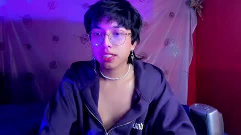 Snapshot of angellonfire chatting on 02.08.25 Angel  online show from 02.08.25