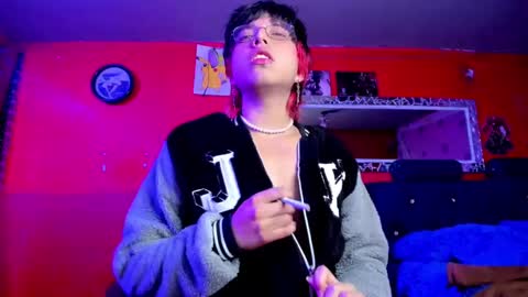 Snapshot of angellonfire chatting on 03.04.25 Angel  online show from 03.04.25