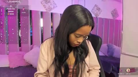 Snapshot of angelsmia_ chatting on 10.25.25  MIA available content ask online show from 10.25.25