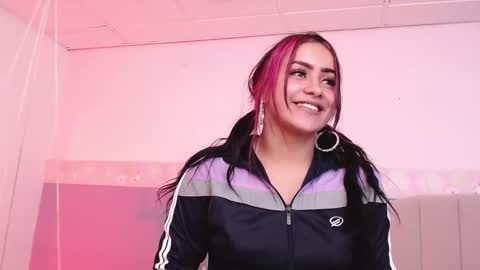 Snapshot of angie99_gh chatting on 01.20.25 Angie online show from 01.20.25