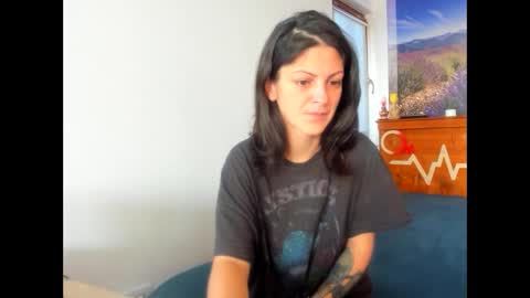 anissawhitenss online show from 10.21.25