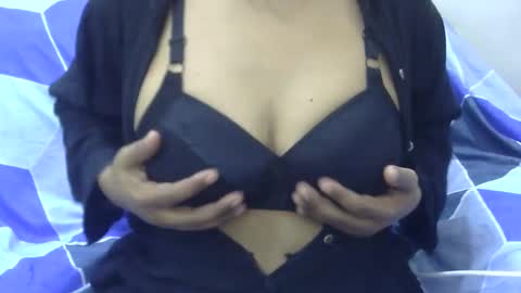 anjali_dogra786 online show from 09.27.25