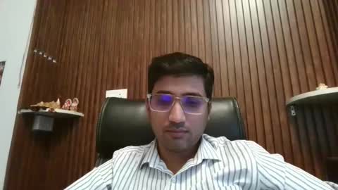 Snapshot of ankur1722 chatting on 10.24.25 Slave looking for Mistress online show from 10.24.25