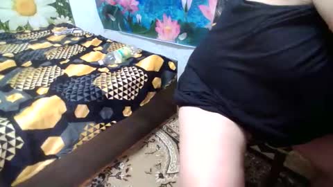 Snapshot of annaxgoldx chatting on 09.19.25 AnnaxGoldX online show from 09.19.25