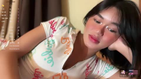 Snapshot of annedee_ chatting on 03.01.25 Kim online show from 03.01.25