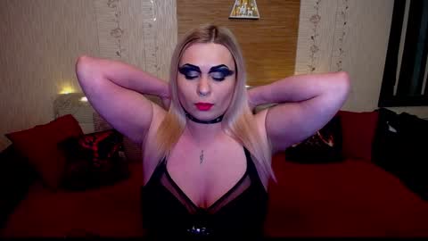 AnnessixReign online show from 12.29.24