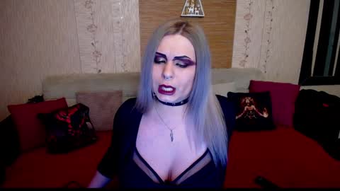 AnnessixReign online show from 01.26.25