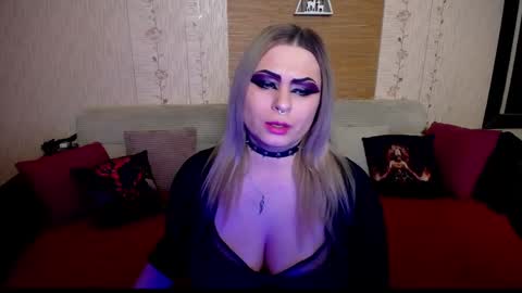 AnnessixReign online show from 03.06.25