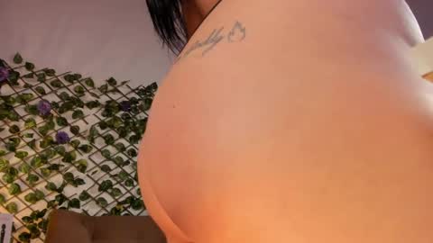 Snapshot of annie_barozzi chatting on 01.24.25 annie_barozzi online show from 01.24.25