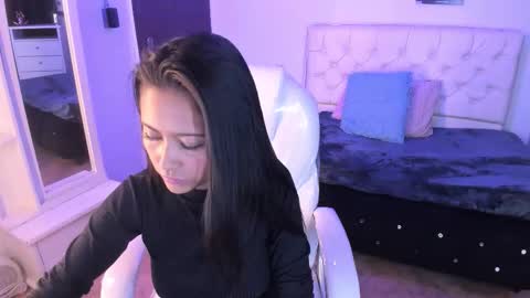 Snapshot of annie_clarrk chatting on 11.15.25 annie_clarrk online show from 11.15.25