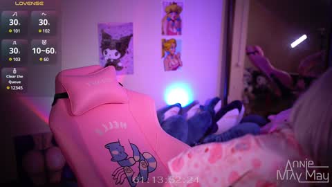 Snapshot of annie_may_may chatting on 01.09.25 Annie May online show from 01.09.25