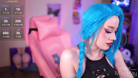 Snapshot of annie_may_may chatting on 02.02.25 Annie May online show from 02.02.25