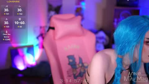 Snapshot of annie_may_may chatting on 03.08.25 Annie May online show from 03.08.25