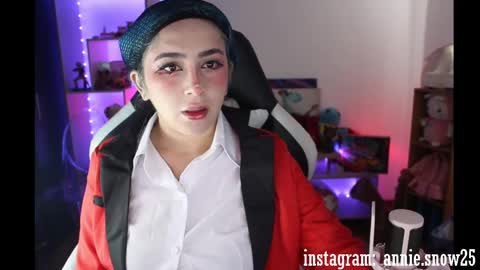 Snapshot of annie_snow_ chatting on 12.21.24 JEANNE no olvides seguirme dont forget follow me  uu online show from 12.21.24