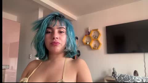 Snapshot of annie_snow_ chatting on 02.01.25 JEANNE no olvides seguirme dont forget follow me  uu online show from 02.01.25