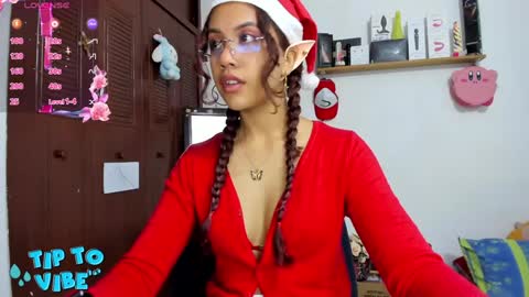 Snapshot of anniecottan chatting on 12.11.24 Annie cottan online show from 12.11.24