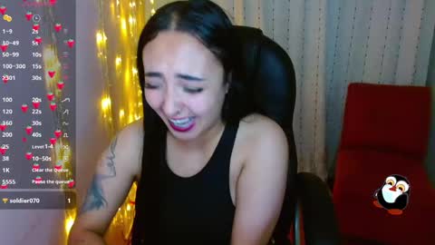 Snapshot of anniehh_ chatting on 01.05.25 Annie Independent model Hello all offline tokens are appreciated thank you for your support.33 online show from 01.05.25