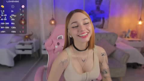 Snapshot of anniita_ chatting on 02.12.25 VIVIANNA online show from 02.12.25