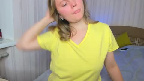 Snapshot of anny_love_you chatting on 10.16.25 anny_love_you online show from 10.16.25