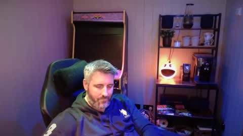 Snapshot of anonymousblokeuk chatting on 01.30.25 anonymousblokeuk online show from 01.30.25