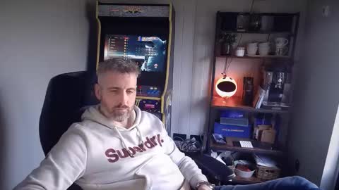 Snapshot of anonymousblokeuk chatting on 03.04.25 anonymousblokeuk online show from 03.04.25