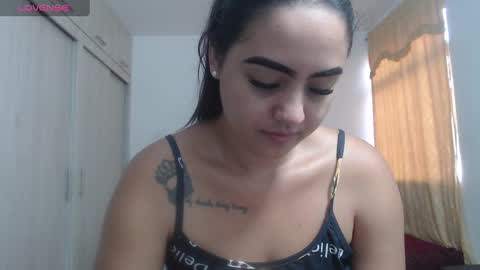 Anthonela Queen online show from 10.04.25