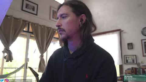 Snapshot of antinoo_gnothi chatting on 01.09.25 Antinoo Gnothi online show from 01.09.25