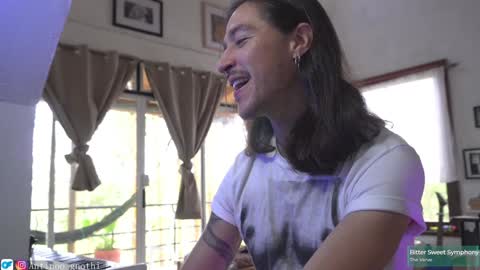 Snapshot of antinoo_gnothi chatting on 01.22.25 Antinoo Gnothi online show from 01.22.25