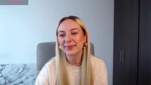 Snapshot of anttoniia chatting on 02.12.25 Antonia online show from 02.12.25