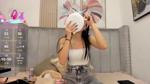 Snapshot of anya_belth chatting on 09.25.25 anya_belth online show from 09.25.25