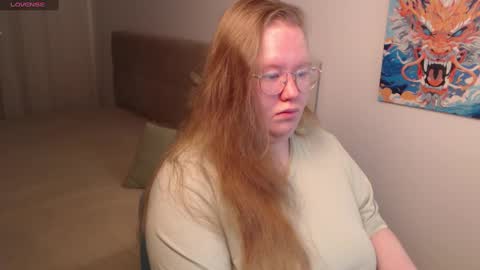 Snapshot of anya_muna chatting on 12.20.24 Anya Muna online show from 12.20.24