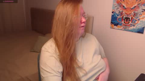 Snapshot of anya_muna chatting on 12.23.24 Anya Muna online show from 12.23.24