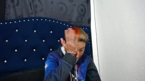 Snapshot of anyu_1306 chatting on 12.14.24 anyu online show from 12.14.24