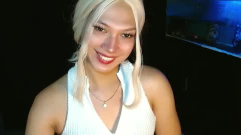 Snapshot of aphr0dite_x chatting on 12.30.24 Roman Goddess online show from 12.30.24