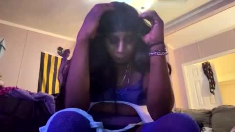 Snapshot of aphrodites__aphrodisiac chatting on 10.28.25 aphrodites__aphrodisiac online show from 10.28.25