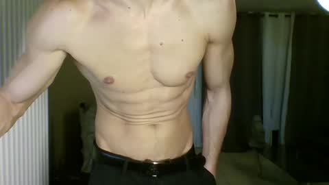 Snapshot of apollonfitx_69 chatting on 03.06.25 apollonfitx_69 online show from 03.06.25