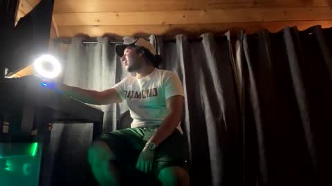 Snapshot of aponthier151 chatting on 11.08.25 aponthier151 online show from 11.08.25