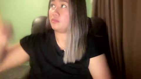 Snapshot of apple_pie_love chatting on 02.01.25 Anika online show from 02.01.25