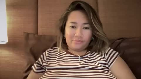 Snapshot of apple_pie_love chatting on 10.14.25 Anika online show from 10.14.25