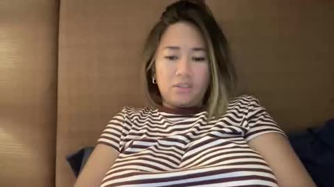 Snapshot of apple_pie_love chatting on 10.17.25 Anika online show from 10.17.25