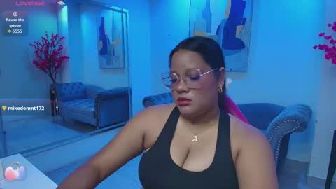 Snapshot of april_castro chatting on 11.12.25 April online show from 11.12.25