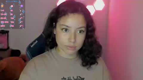 Snapshot of aqua_emilly chatting on 12.11.24 aqua emilly online show from 12.11.24