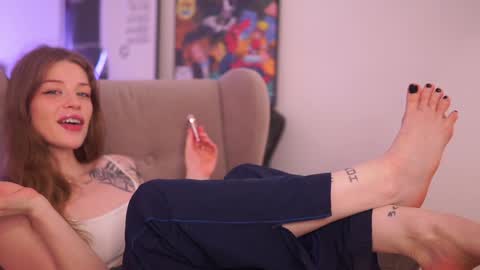 Snapshot of aqua_sultry chatting on 12.15.24 aqua_sultry online show from 12.15.24